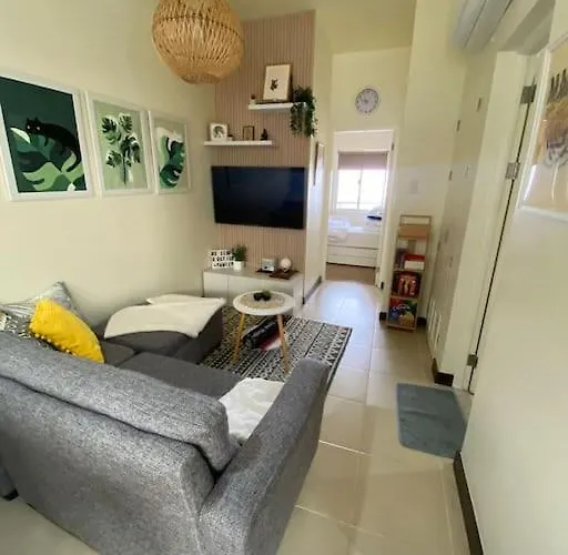 Apartment 2br Penthouse In Brixton Place With Breathtaking View Of Bgc *